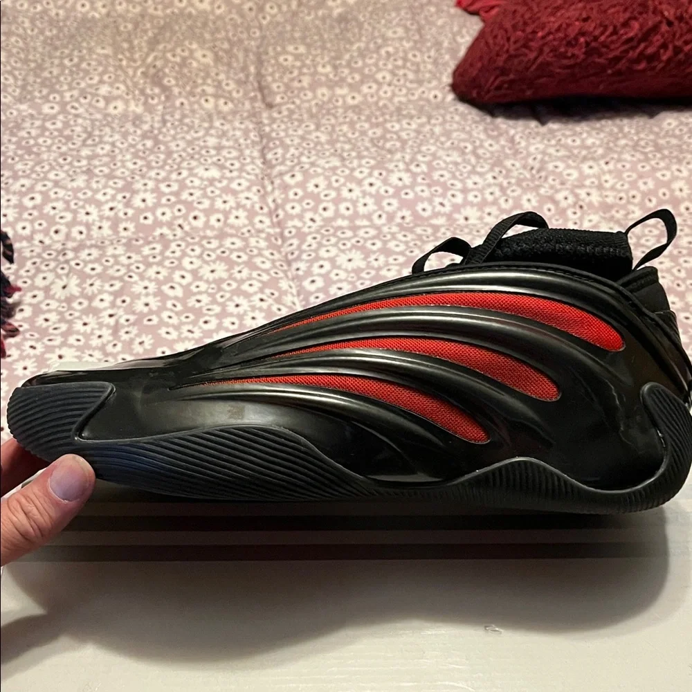 adidas Athletic Shoes Black Red - Picture 4 of 10